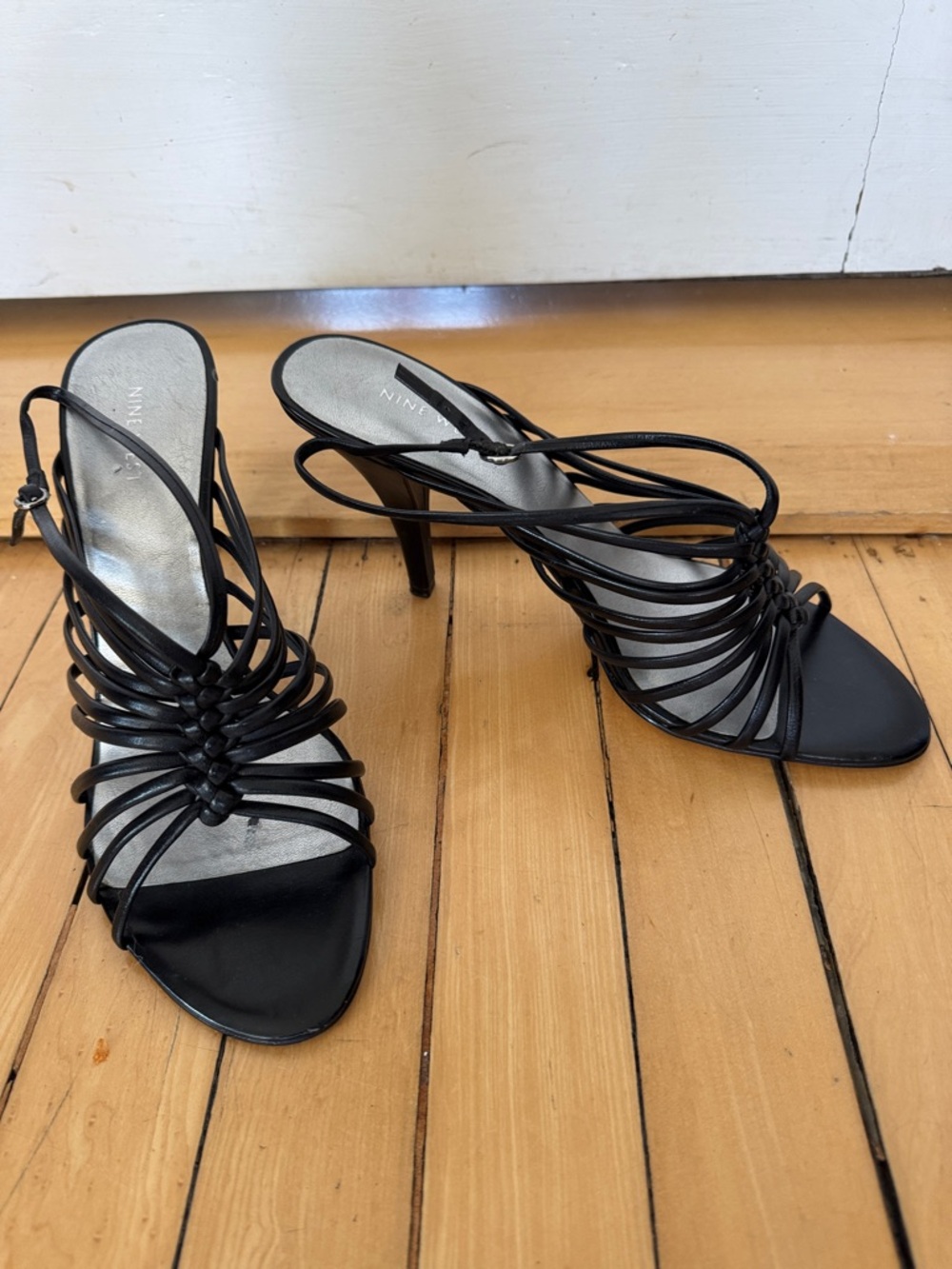 Nine West Black Strappy Knot-Detail High Heel Sandals 4” heel. Sz 11